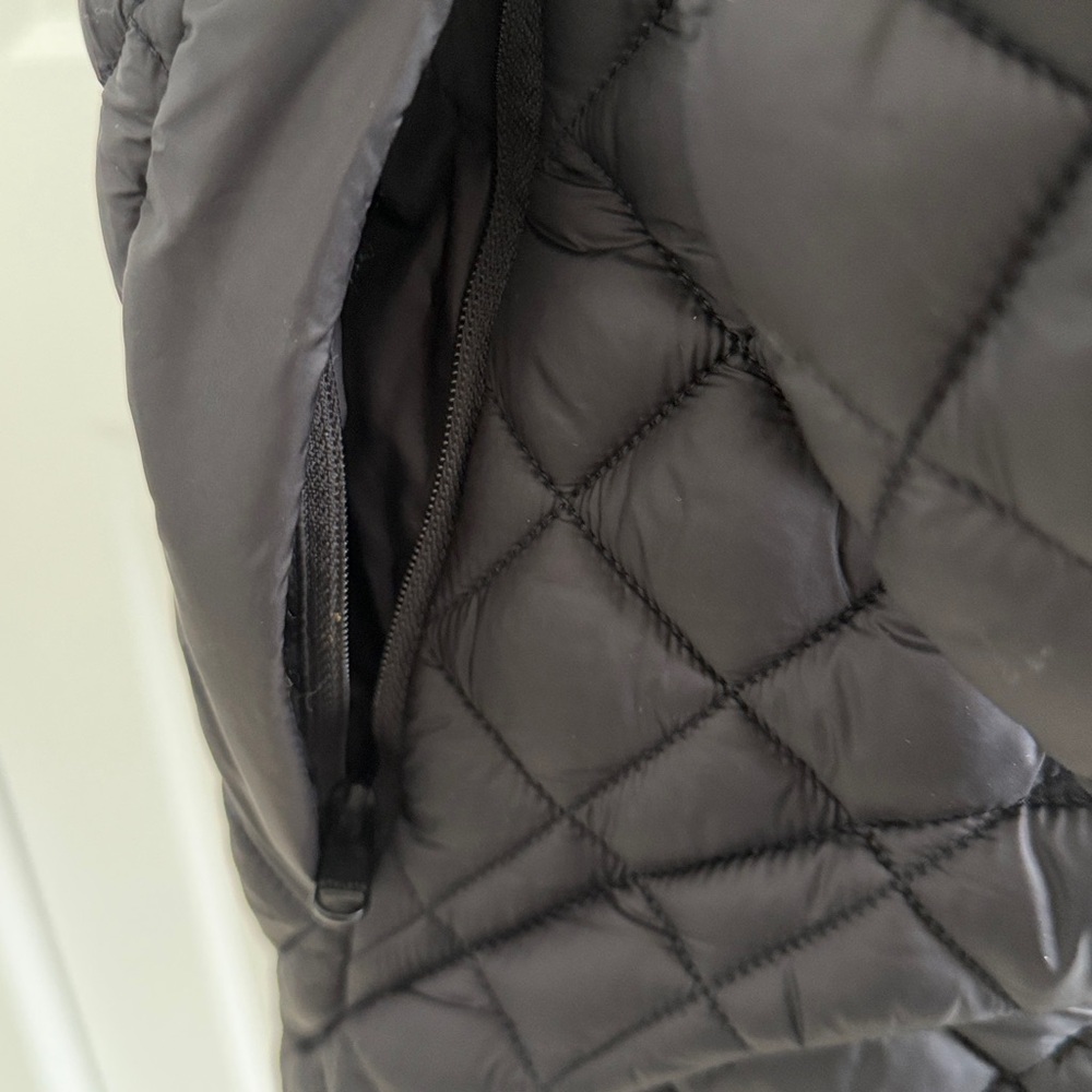 Athleta Whisper Featherless Puffer - Picture 4 of 9